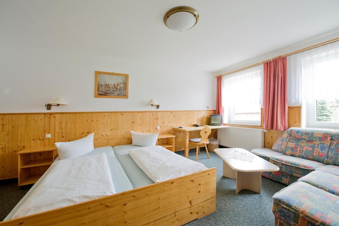 Sportpark Rabenberg Hotell Breitenbrunn  Eksteriør bilde