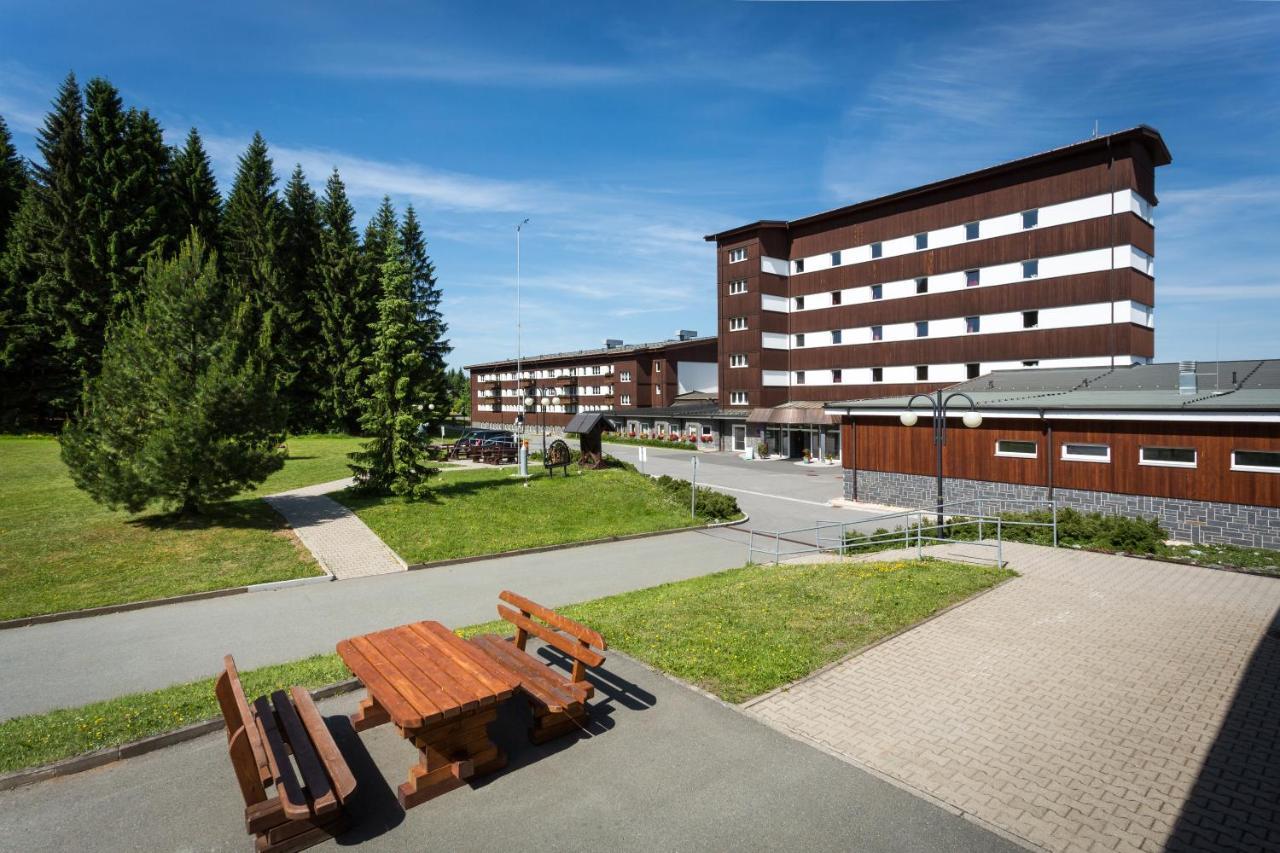 Sportpark Rabenberg Hotell Breitenbrunn  Eksteriør bilde